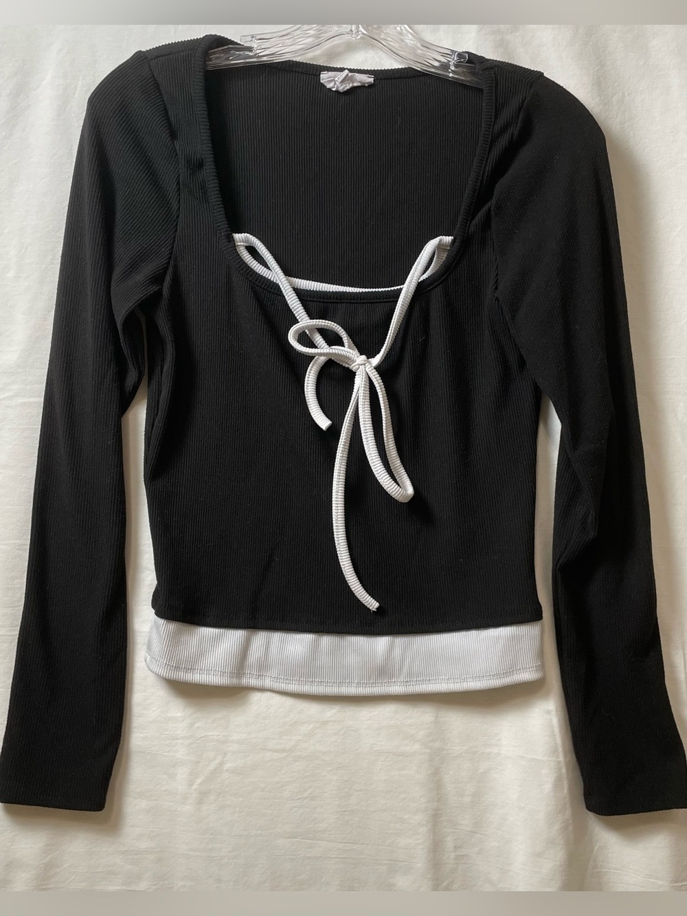 Live in the Moment Y2K knit small black top long sleeve tie